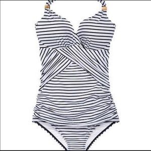 Victoria’s Secret The Unforgettable One-Piece